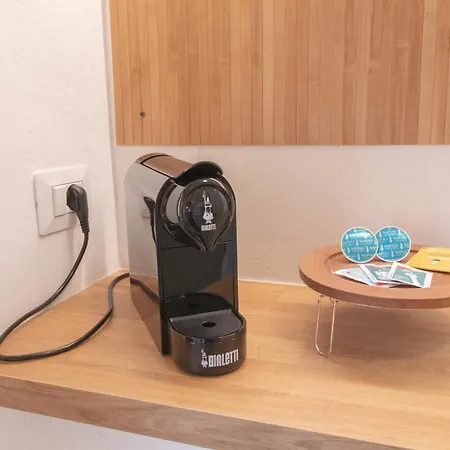 Διαμέρισμα Accogliente E Luminoso Monolocale Bohemien - Free Wi-fi *