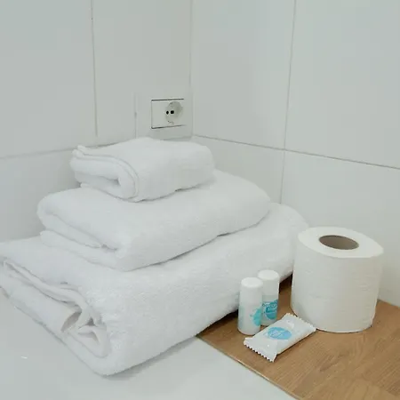 Appartamento Accogliente E Luminoso Monolocale Bohemién - Free Wi-fi *