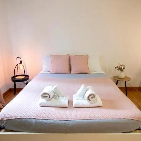 Monolocale Flower - Comfort & Free Wifi - Arena Rcf Apartamento *