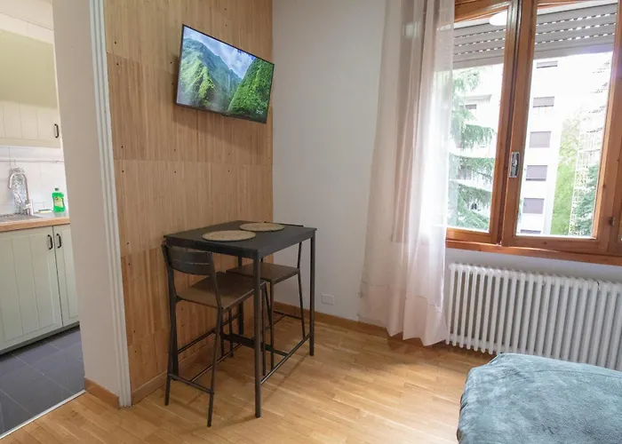 Апартаменты Accogliente E Luminoso Monolocale Bohemien - Free Wi-fi Реджонель-Эмилия